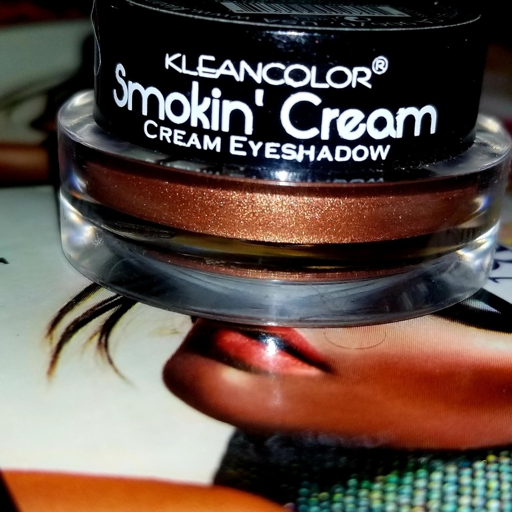 Smokin Cream Eye Shadow